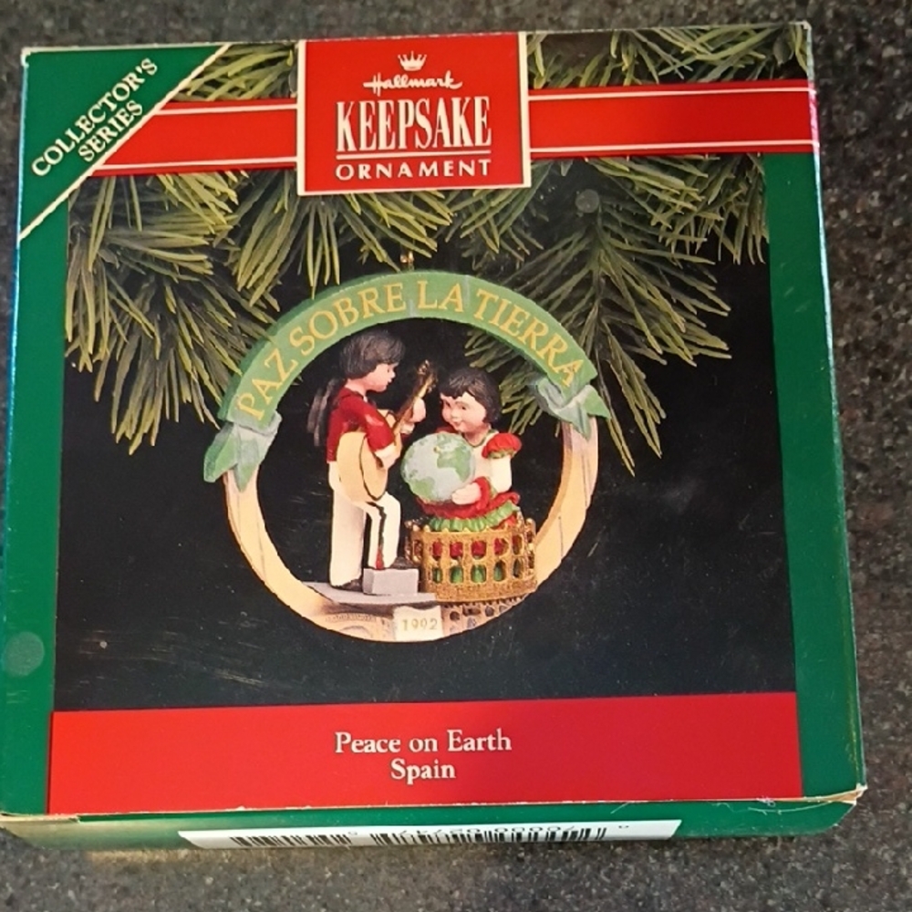 Hallmark Keepsake Ornament - Peaceful Scene with Guitar